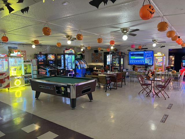 Game room at Apple Creek Campground