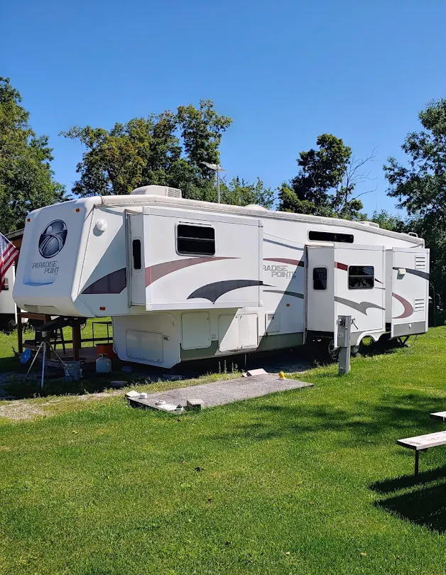 RV site at Apple Creek Campground