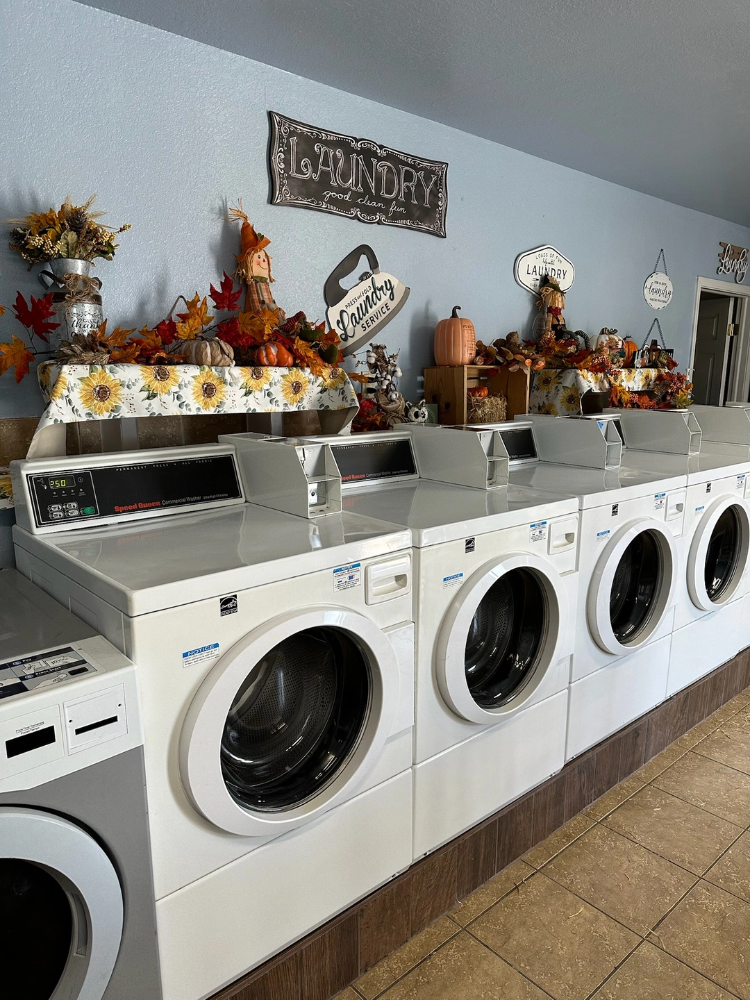 Laundry facilities at Creekside RV Ranch
