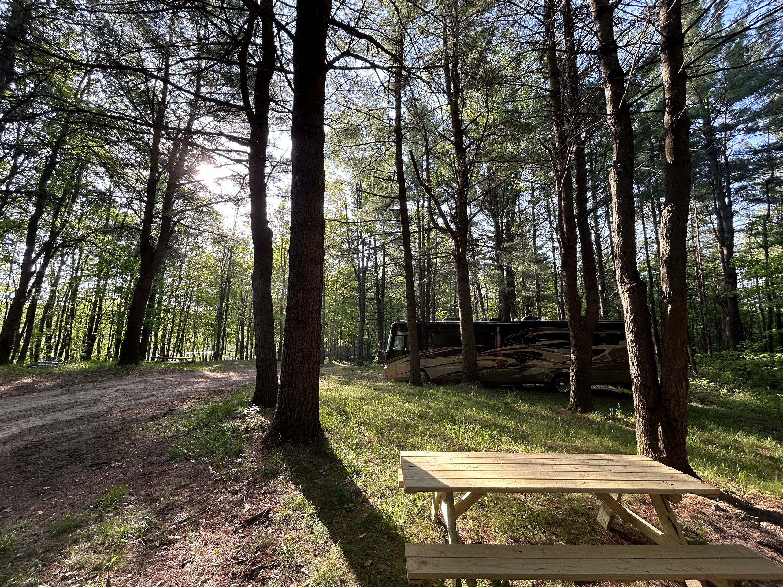 RV sites at Sunrise Lake Family Campground